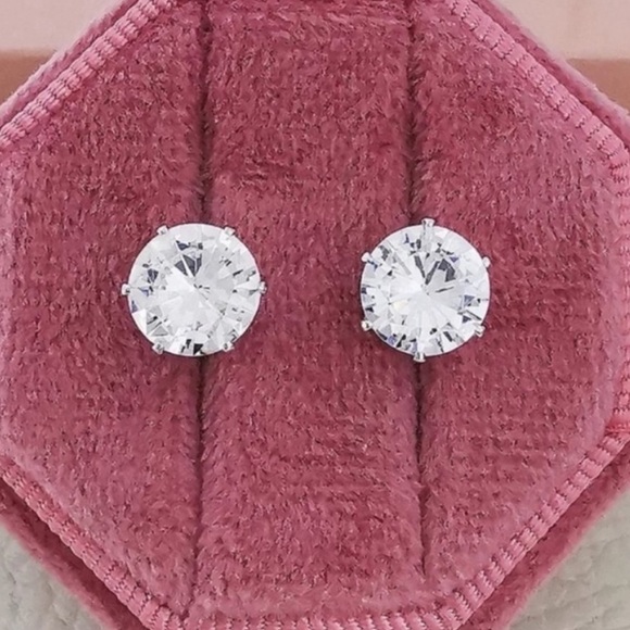 NEW STUD 2.5 CT SILVER DIAMOND EARRINGS, NICE EARRINGS, CUTE EARRINGS - Picture 4 of 5